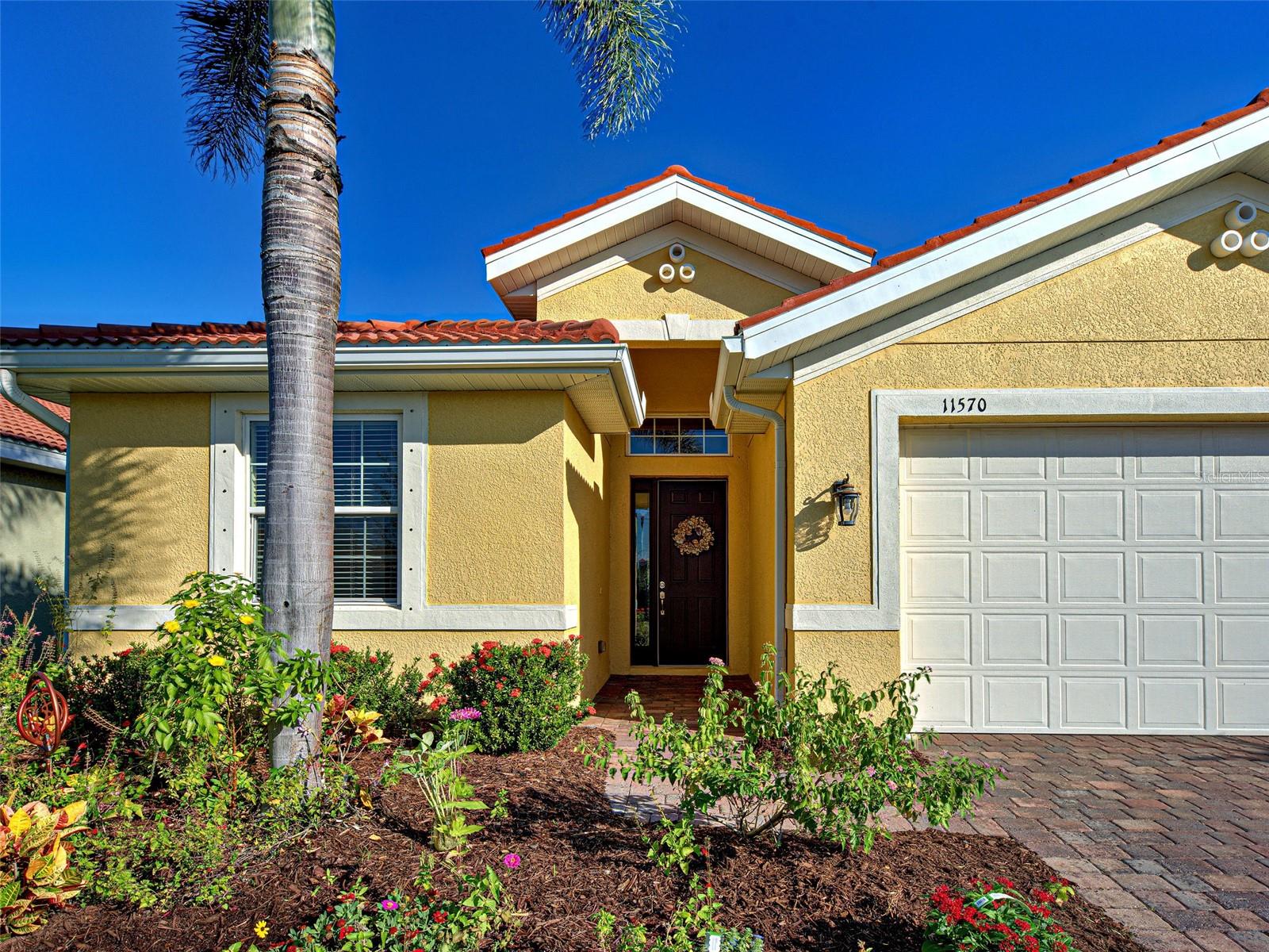 CARIBBEAN VILLAGE - Residential