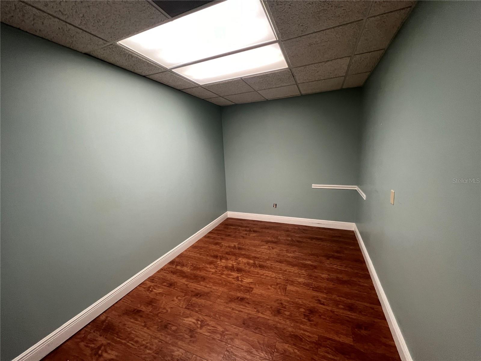 UNIVERSITY COMMUNITY MEDICAL C - Commercial Lease