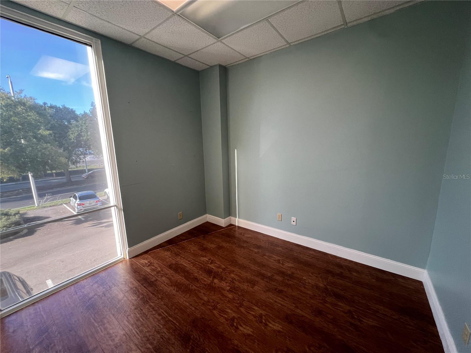 UNIVERSITY COMMUNITY MEDICAL C - Commercial Lease