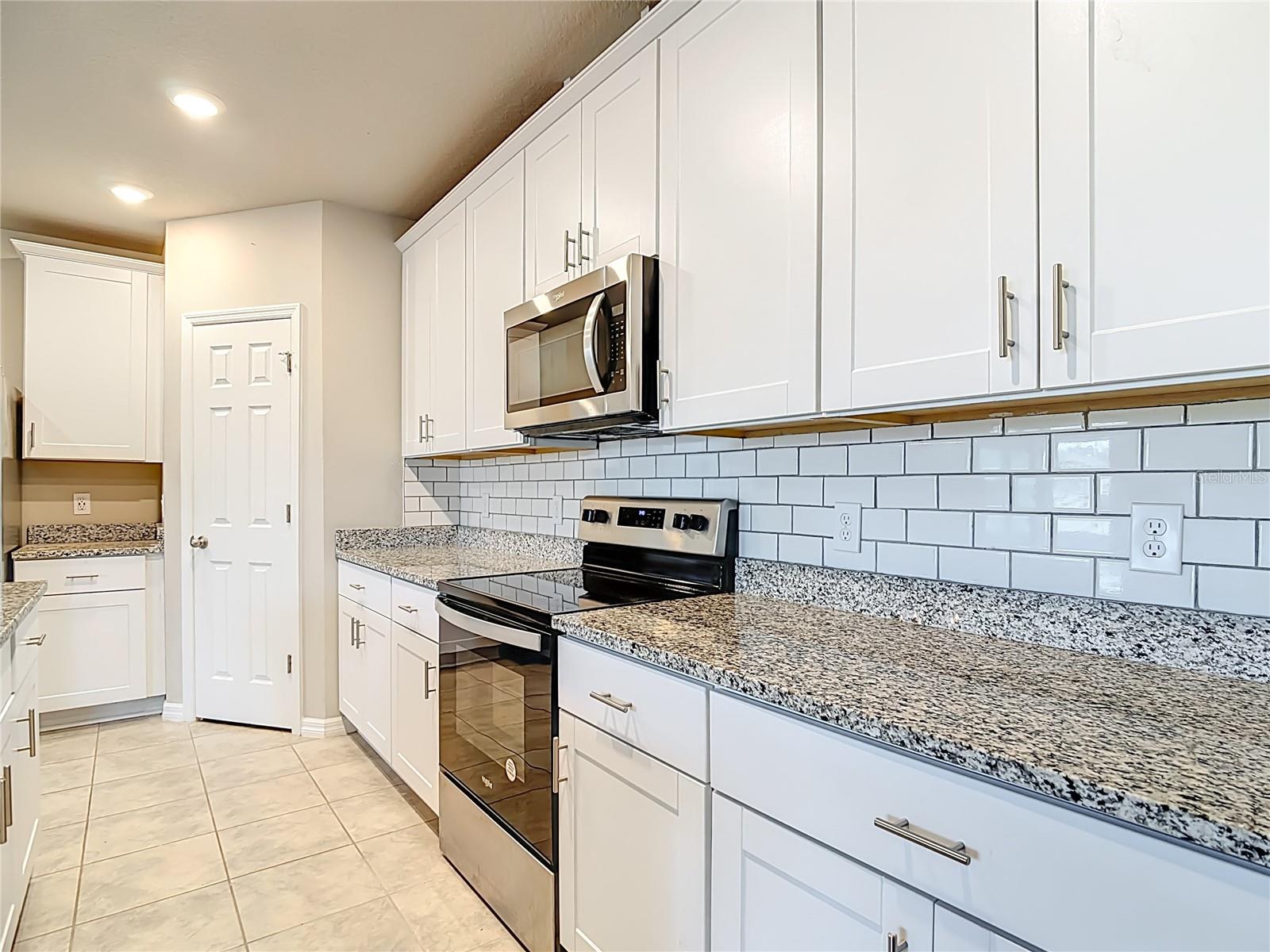 LUCERNE PARK RESERVE - Residential Lease