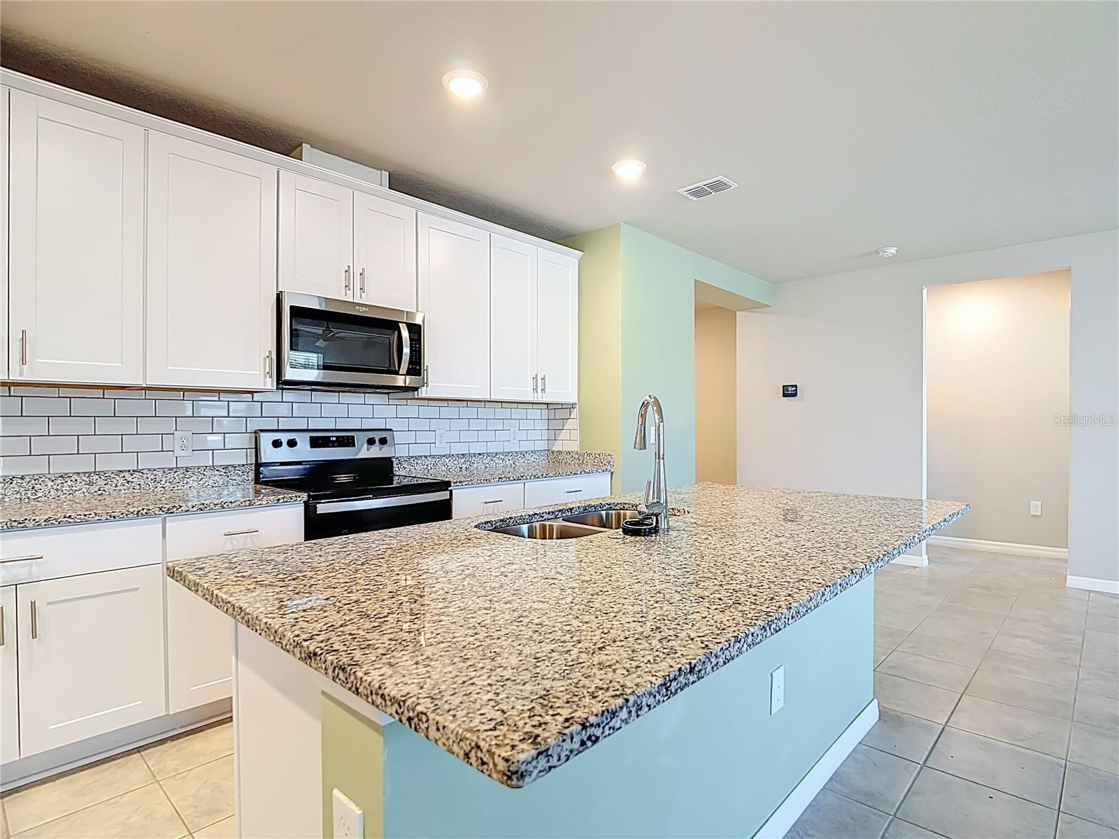 LUCERNE PARK RESERVE - Residential Lease