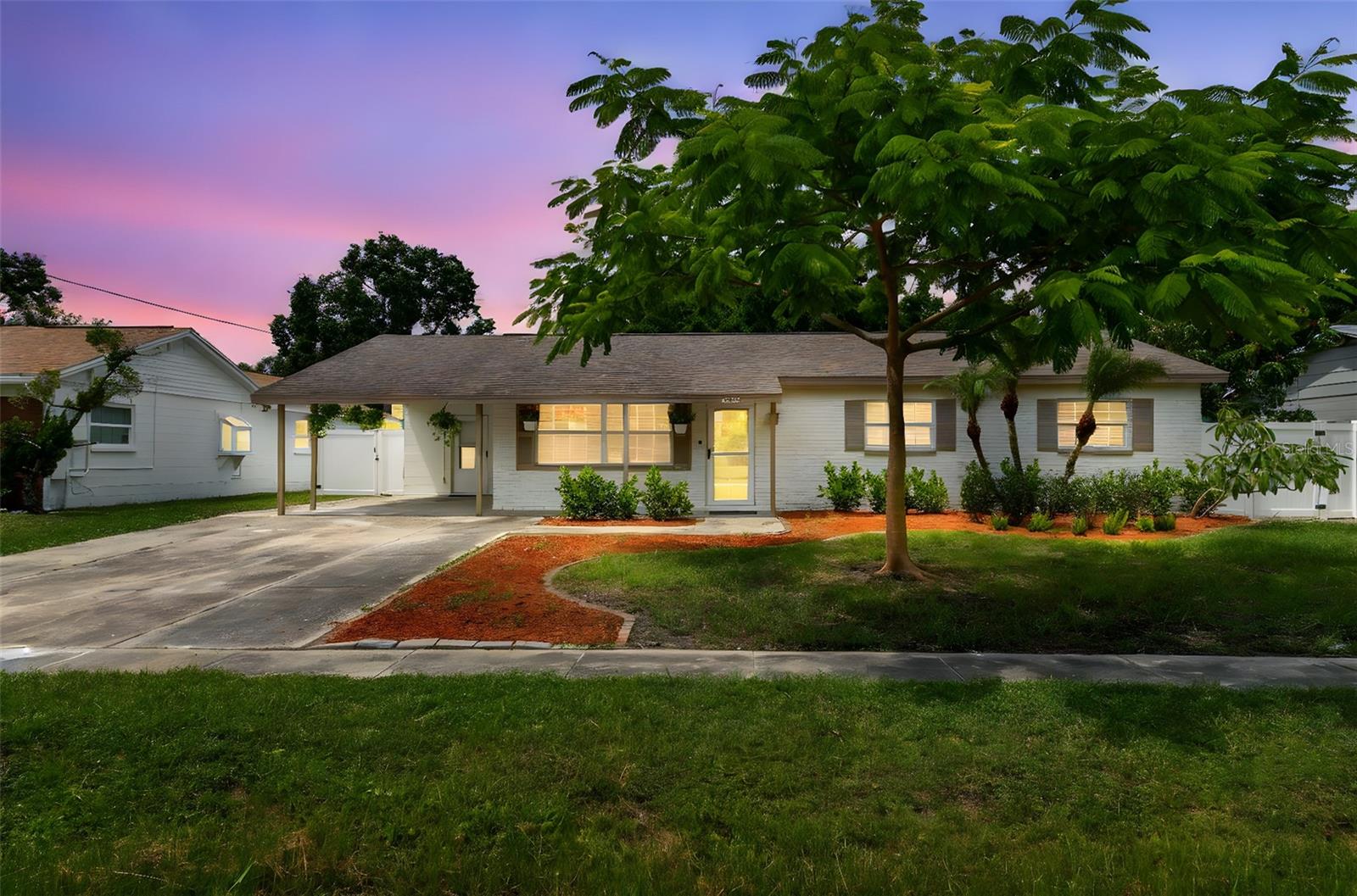 Fully remodeled, beautiful, Pool Home, a rare find in the heart of South Tampa! This gorgeous 3 bedrooms 2 bathrooms remodeled house has it all. It features luxury vinyl flooring, new fans, blinds in all windows, and all the amenities to move right in! The remodeled kitchen, bathrooms, and laundry room are all finished with high end cabinetry and quartz counters. The kitchen is equipped with brand new appliances which includes a gas range. New electrical wiring was installed throughout the house, the A/C is 2020, and the pool was resurfaced! Make sure to come view this gem of a property before it's gone.
As you walk in, you are welcomed with an open split floorplan. At the front of the house is one of two living spaces. The brand new kitchen and its high-end appliances are at the center of the home. Off the kitchen is the huge laundry room/pantry. French doors lead from the second living space to the outdoor screened pool oasis! On the other side of the home are the bathrooms and 3 bedrooms. All the bathrooms have large, mirrored closets. The master has French doors that lead directly to the pool area. Beyond the screened-in pool is a large yard with tall areca palms and a fully enclosed fence for ultimate privacy.
This home is located close to great schools, parks, restaurants, shopping, Downtown Tampa, hospitals, the marina district, Hyde Park, Tampa and St. Pete Airports.
