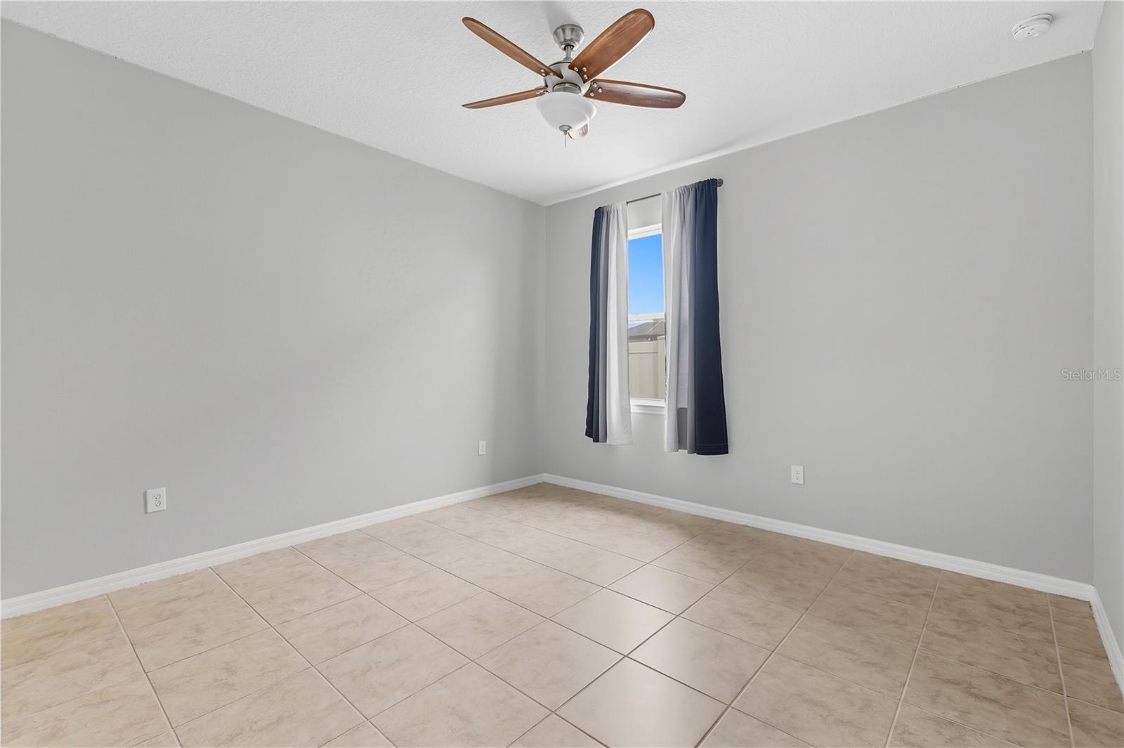 WHALEYS CREEK PH 1 - Residential Lease