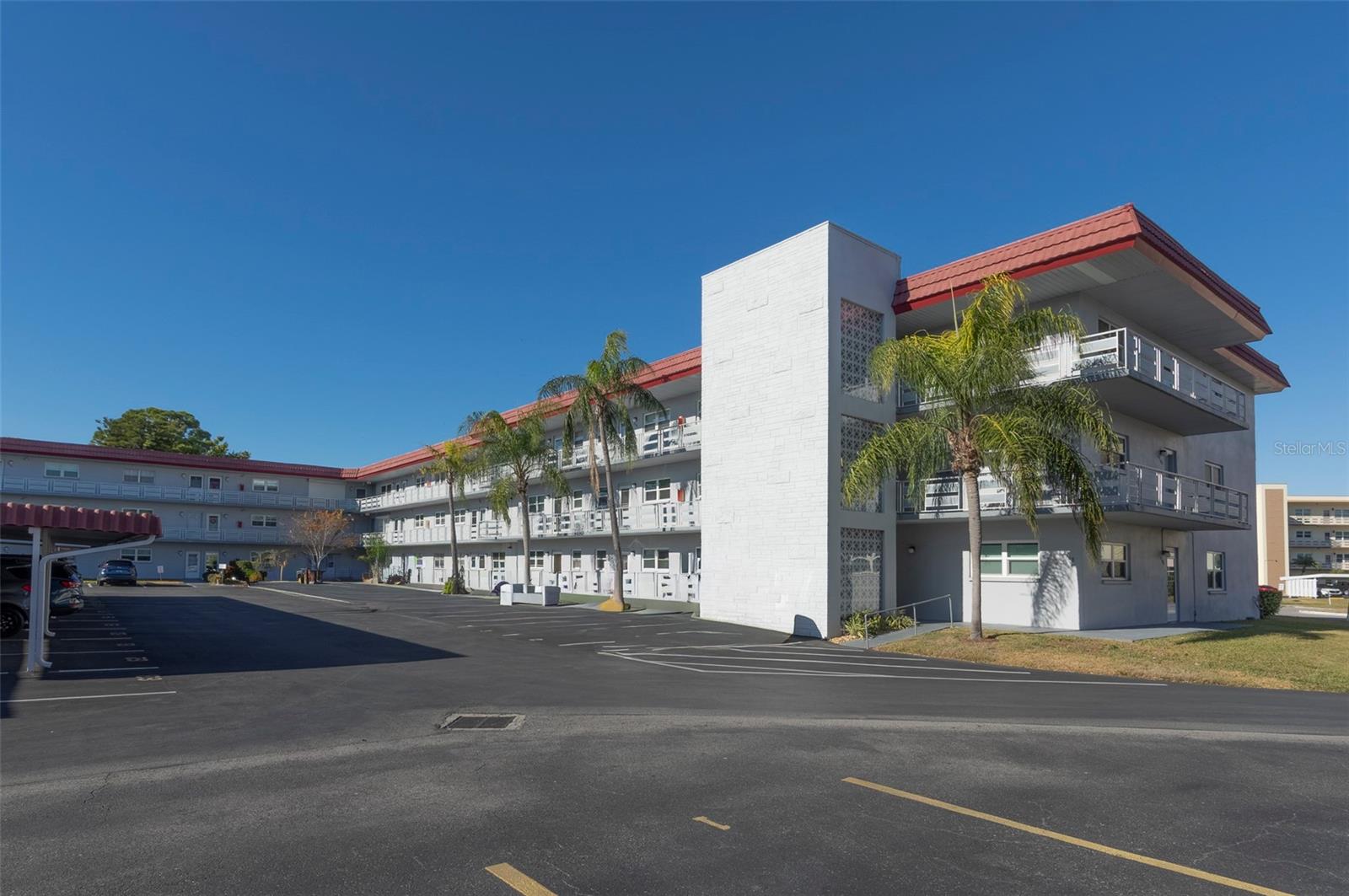 FIVE TOWNS OF ST PETE - Residential