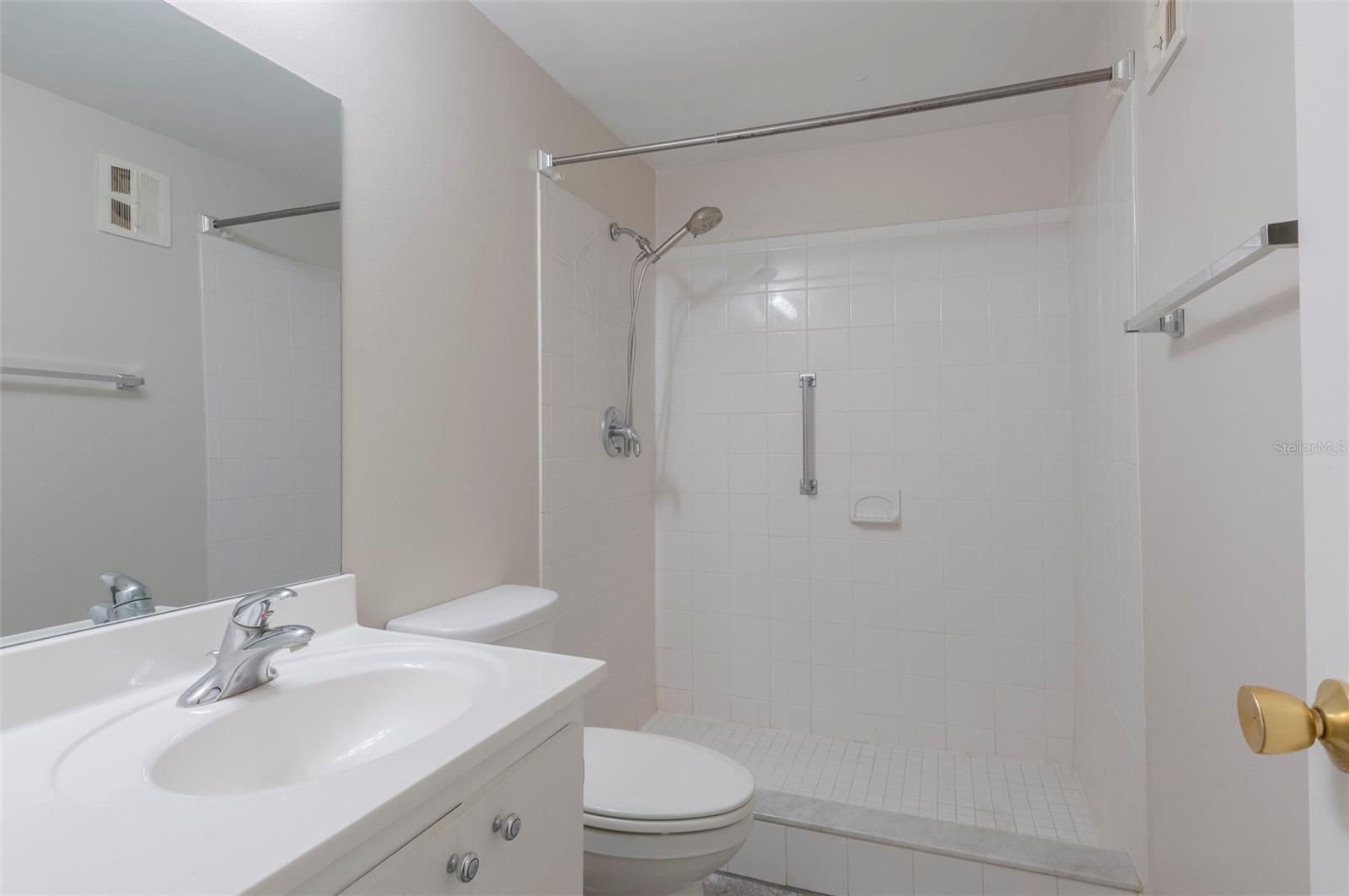 FIVE TOWNS OF ST PETE - Residential