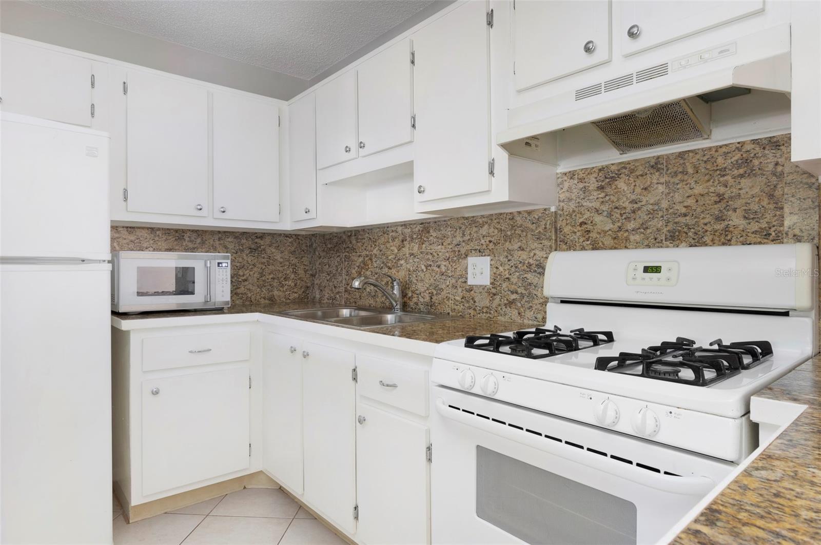 FIVE TOWNS OF ST PETE - Residential