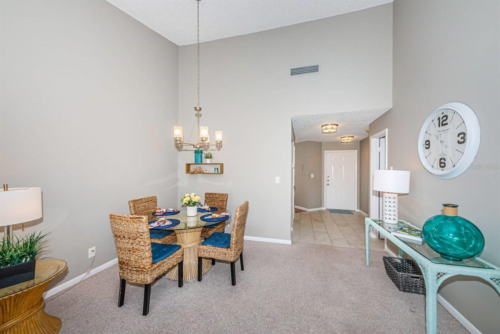 VISTA VERDE UNIT II - Residential Lease