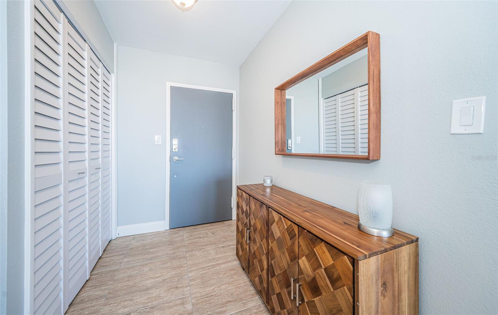 EDGEWATER ARMS 4TH CONDO - Residential