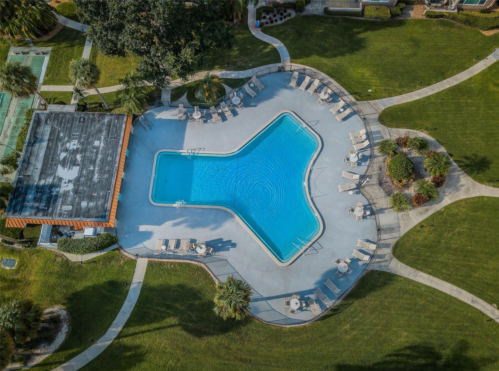 EDGEWATER ARMS 4TH CONDO - Residential