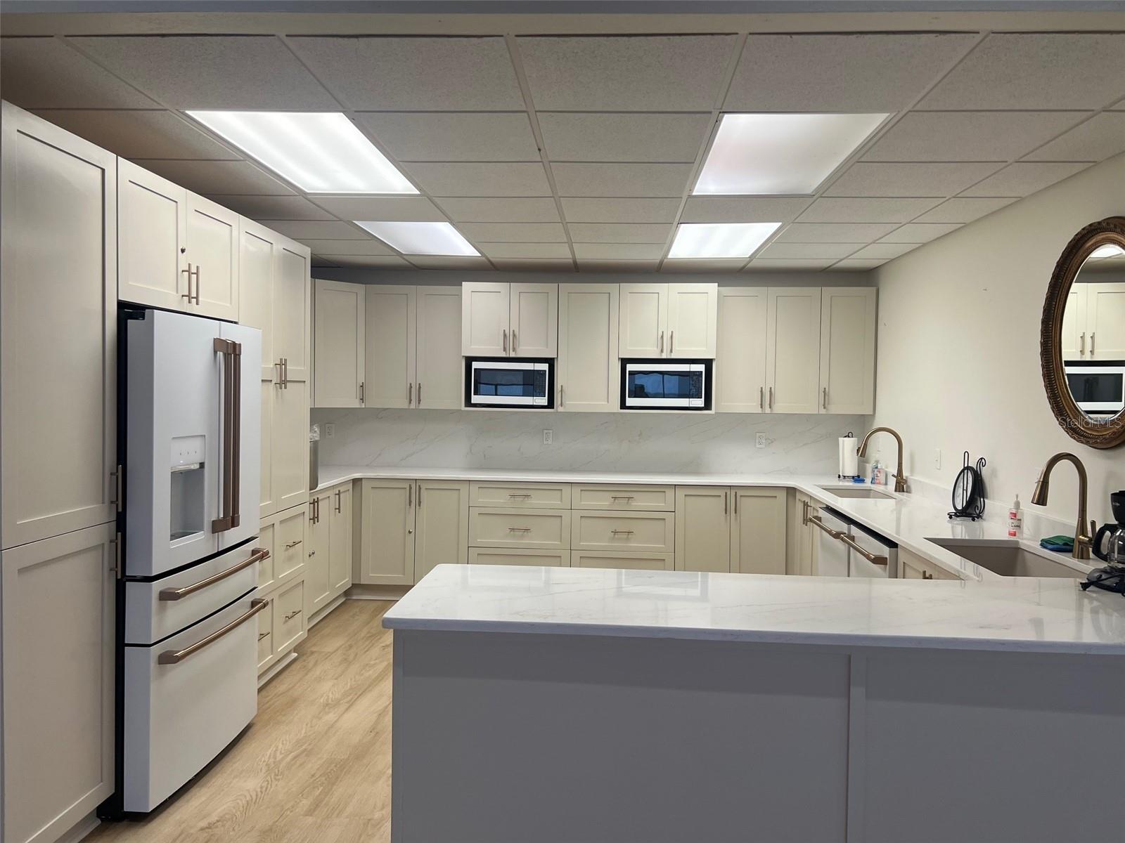 EDGEWATER ARMS 4TH CONDO - Residential