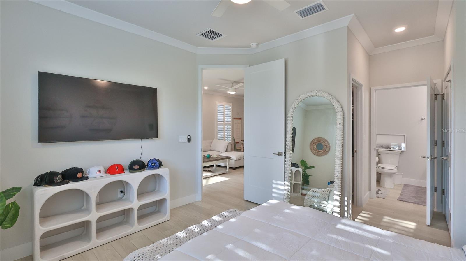 ISLES AT VENETIAN BAY - Residential