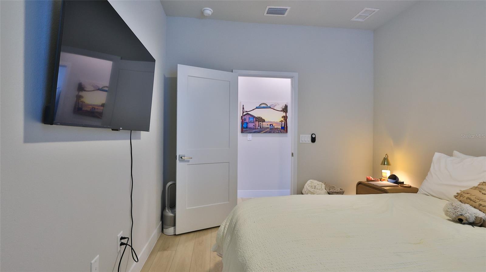 ISLES AT VENETIAN BAY - Residential