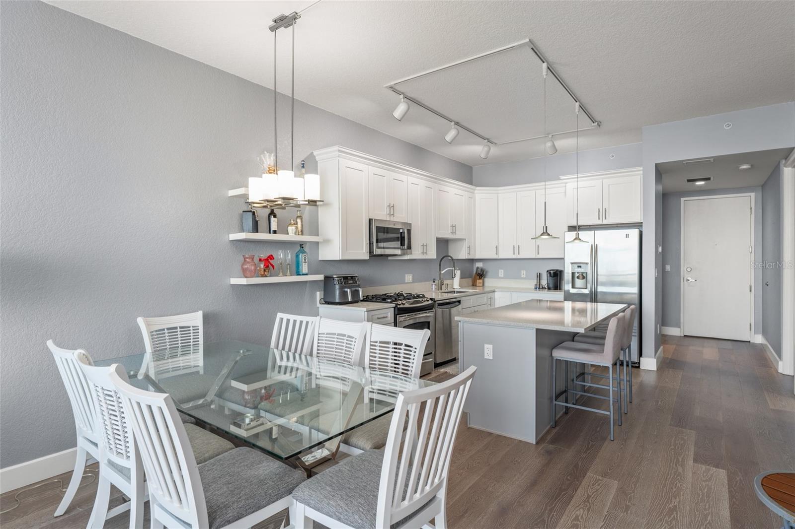 150 E ROBINSON STREET 2008