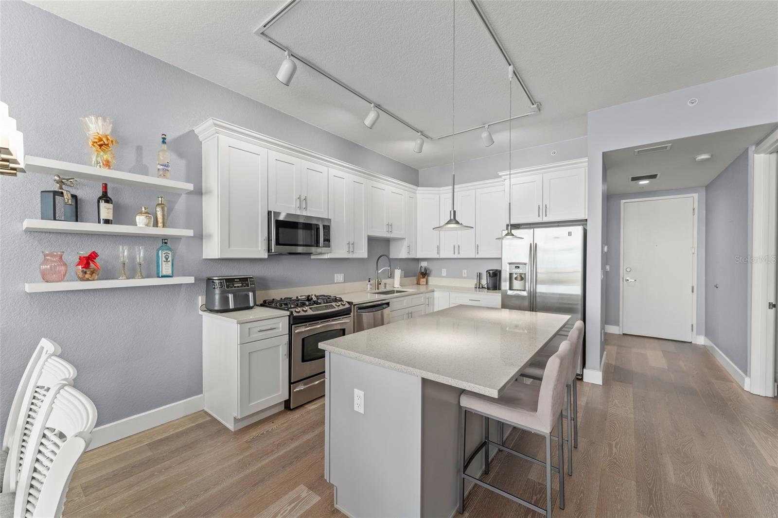 150 E ROBINSON STREET 2008