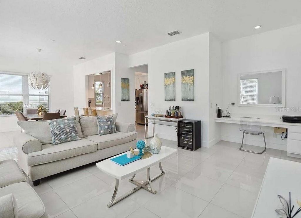 Photo of 1552 Fairview Circle, Reunion, FL 34747 (MLS # O6350600)