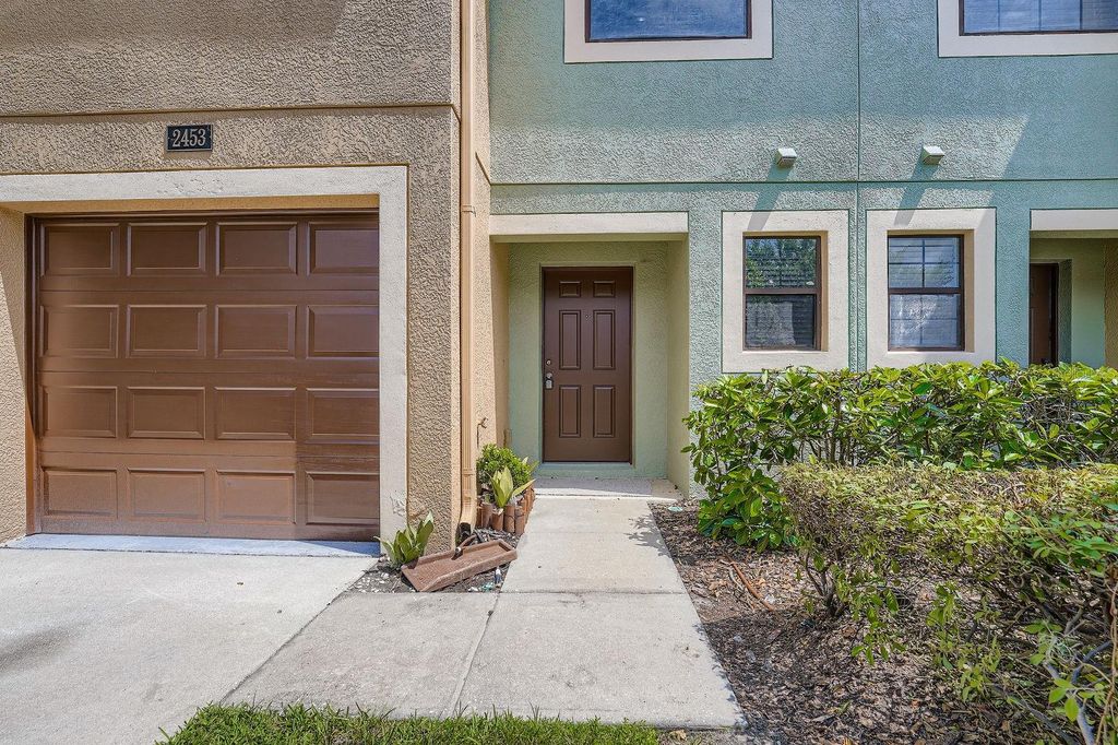 Photo of 2453 Edgewater Falls Drive, Brandon, FL 33511 (MLS # TB8397048)