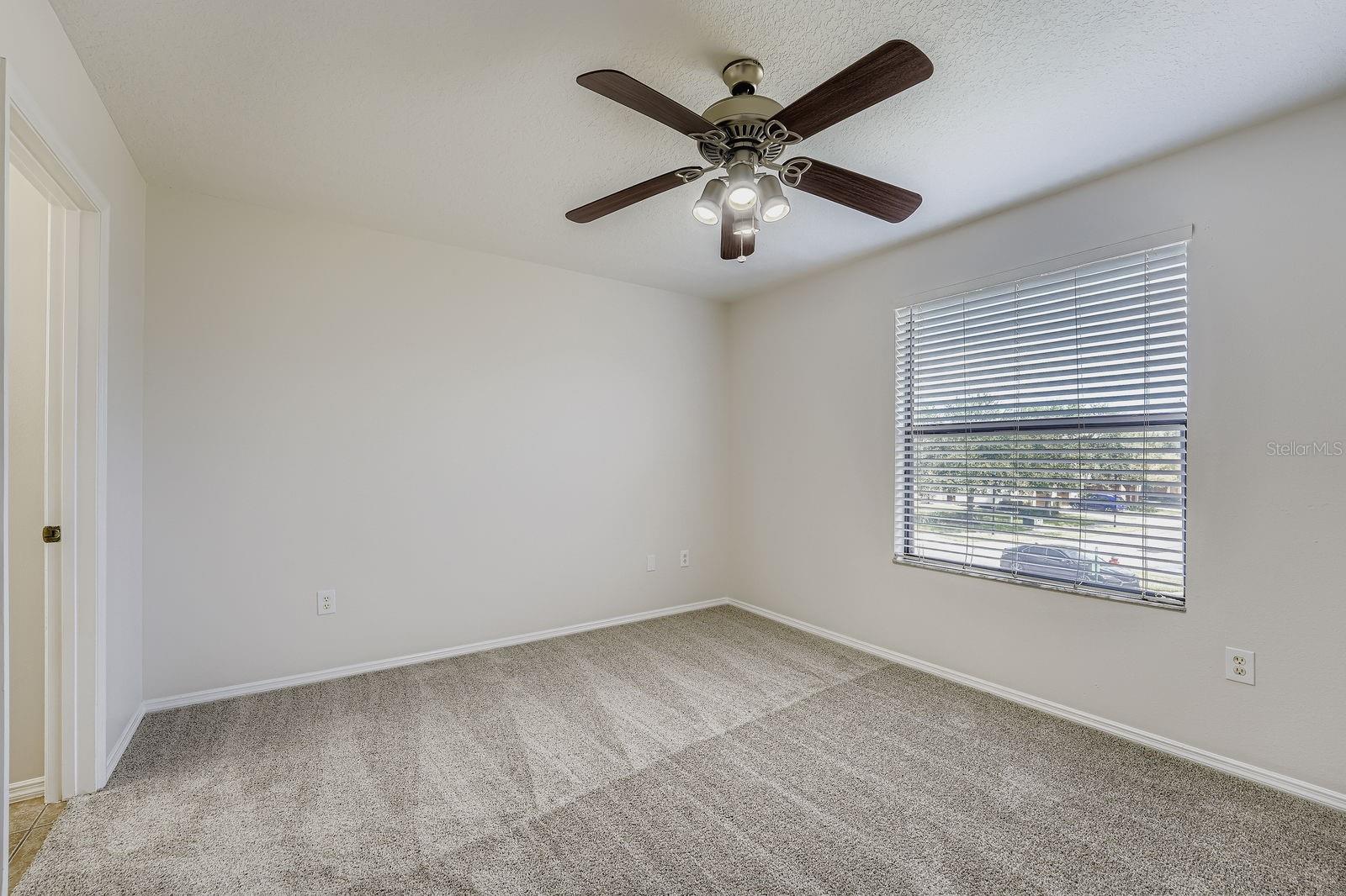 EDGEWATER AT LAKE BRANDON - Residential