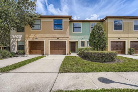 Photo of 2453 Edgewater Falls Drive, Brandon, FL 33511 (MLS # TB8397048)