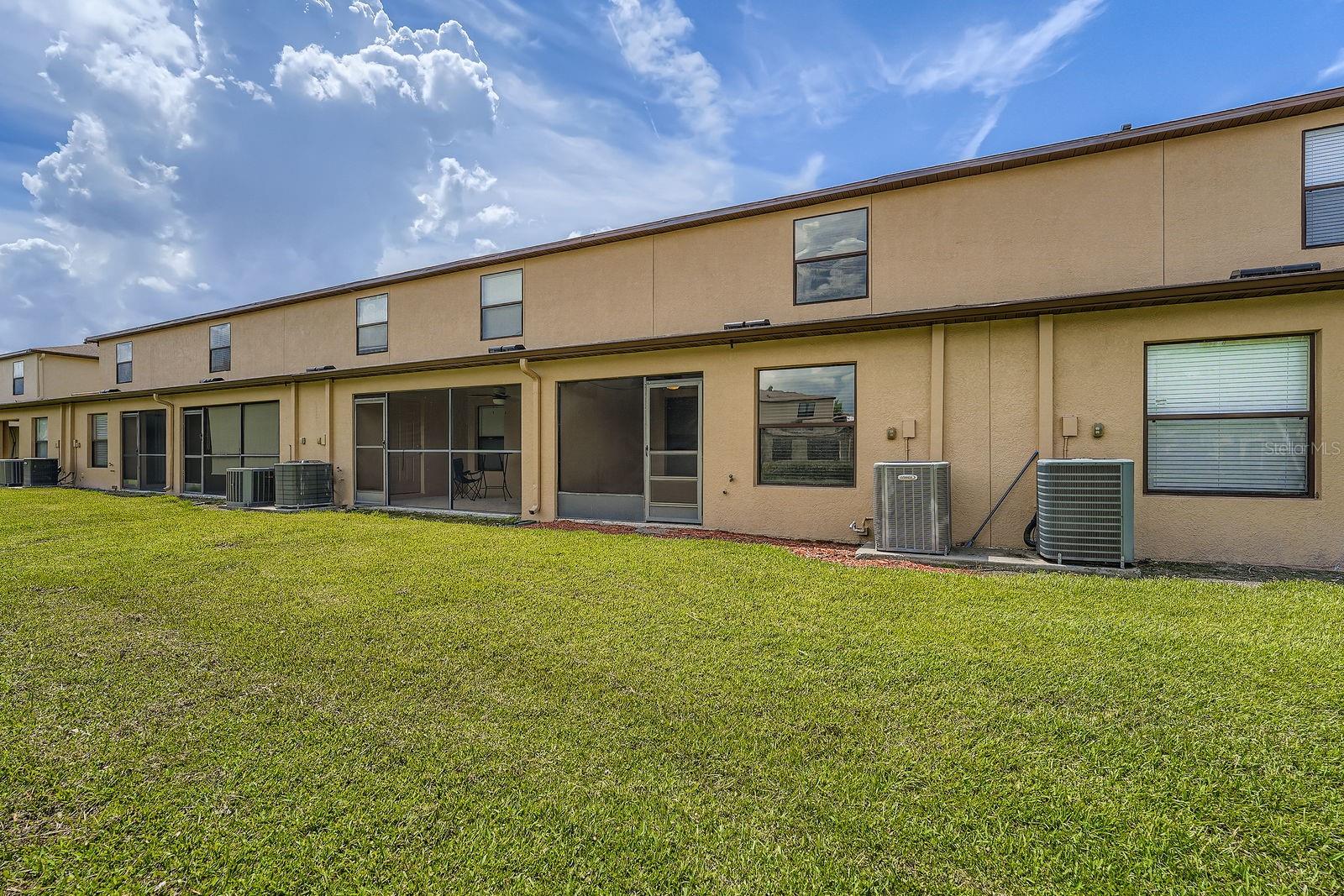 EDGEWATER AT LAKE BRANDON - Residential