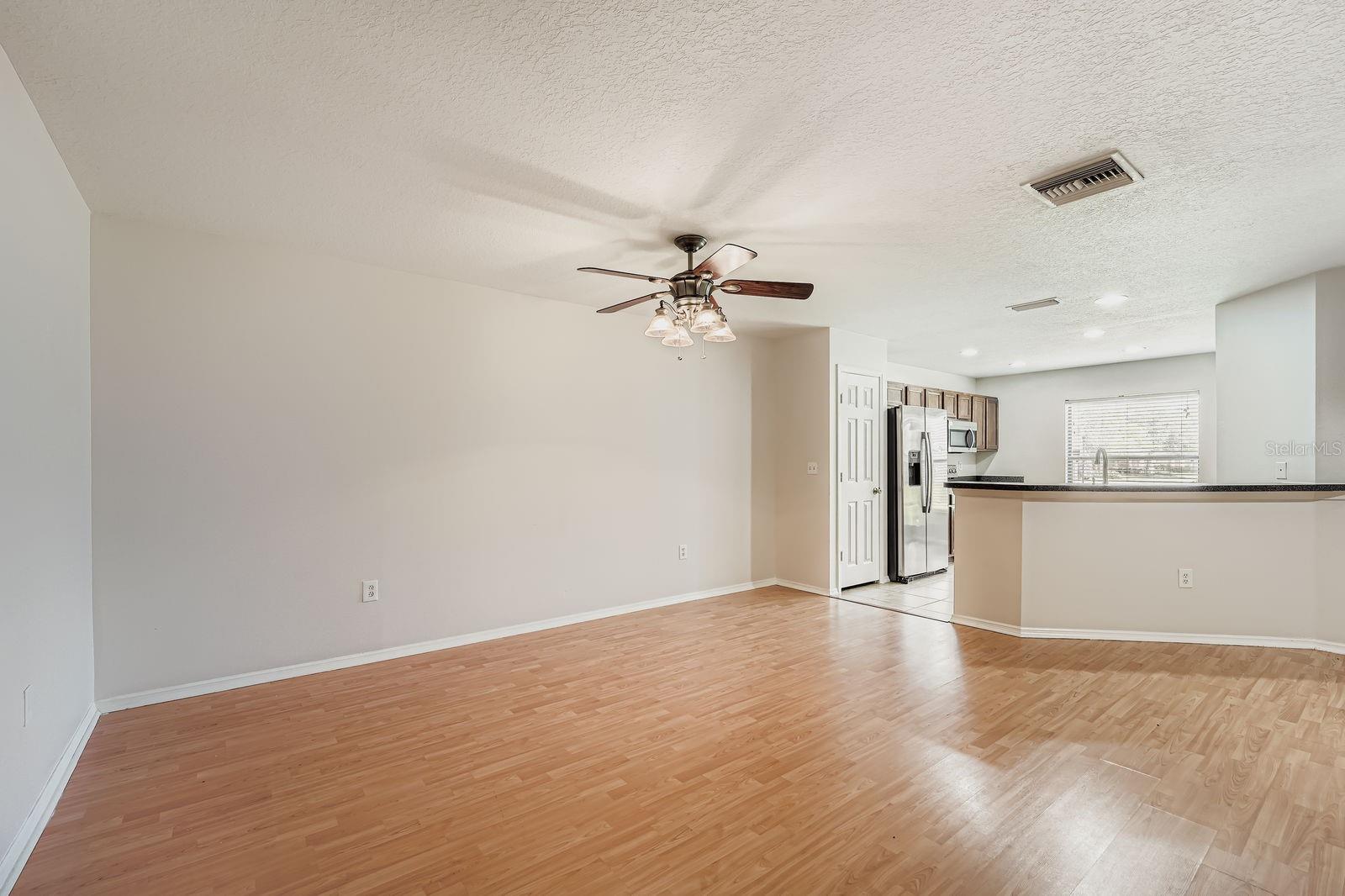 EDGEWATER AT LAKE BRANDON - Residential