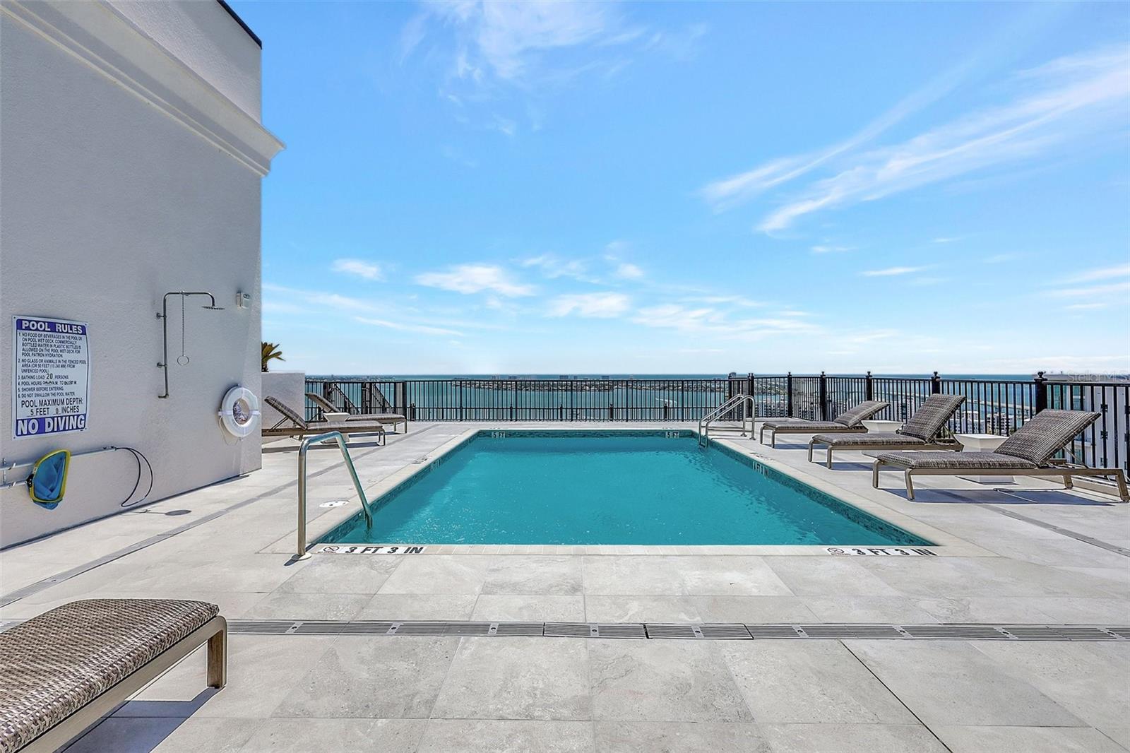 THE DEMARCAY - Residential