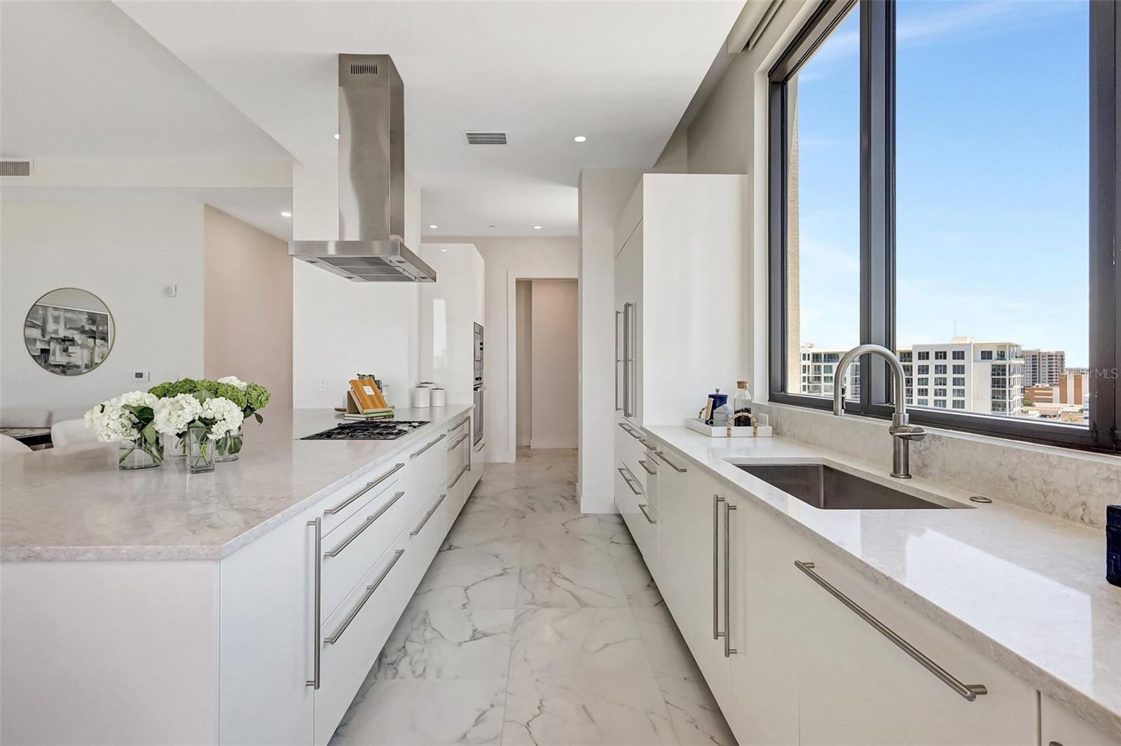 THE DEMARCAY - Residential