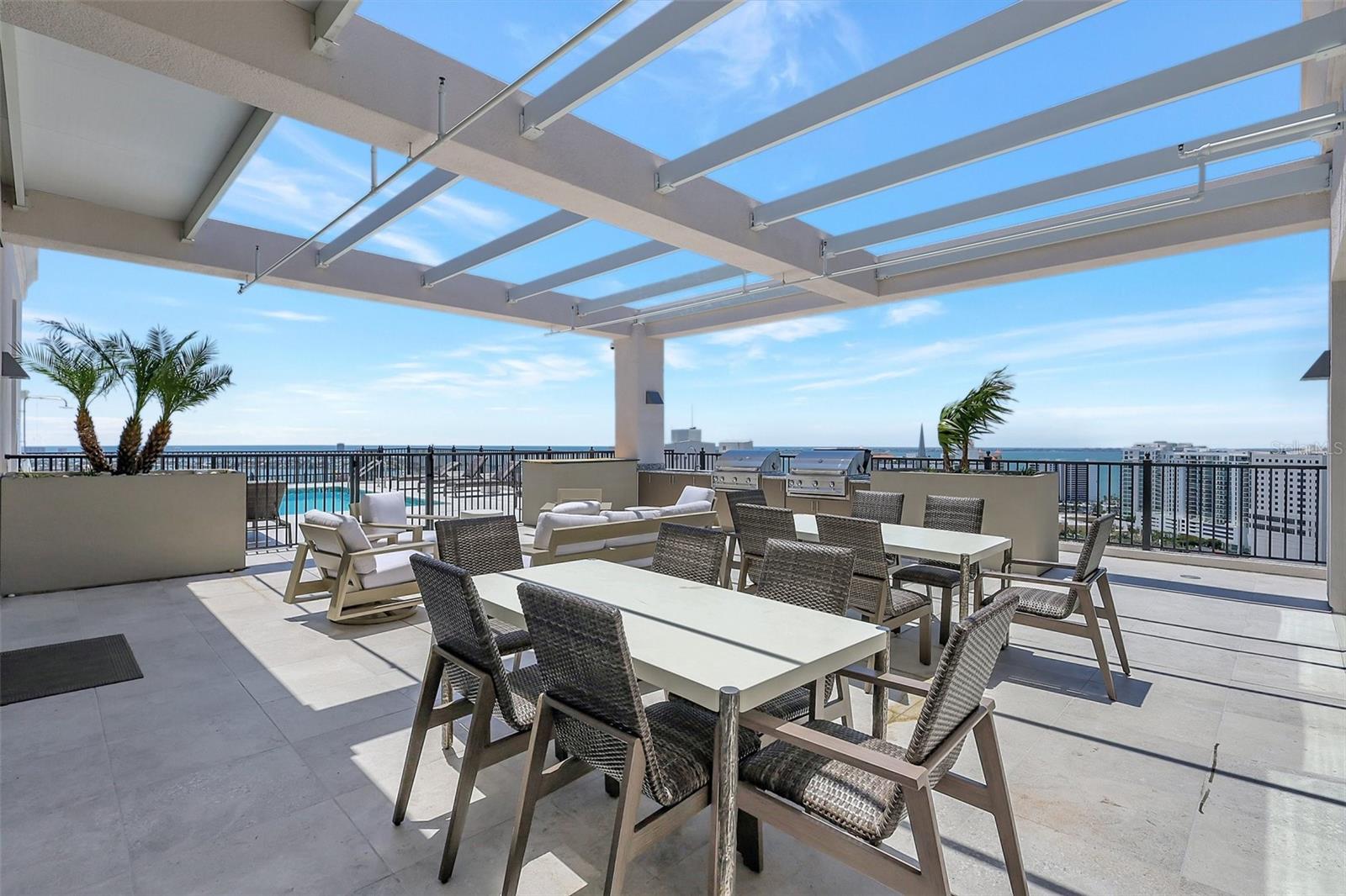 THE DEMARCAY - Residential