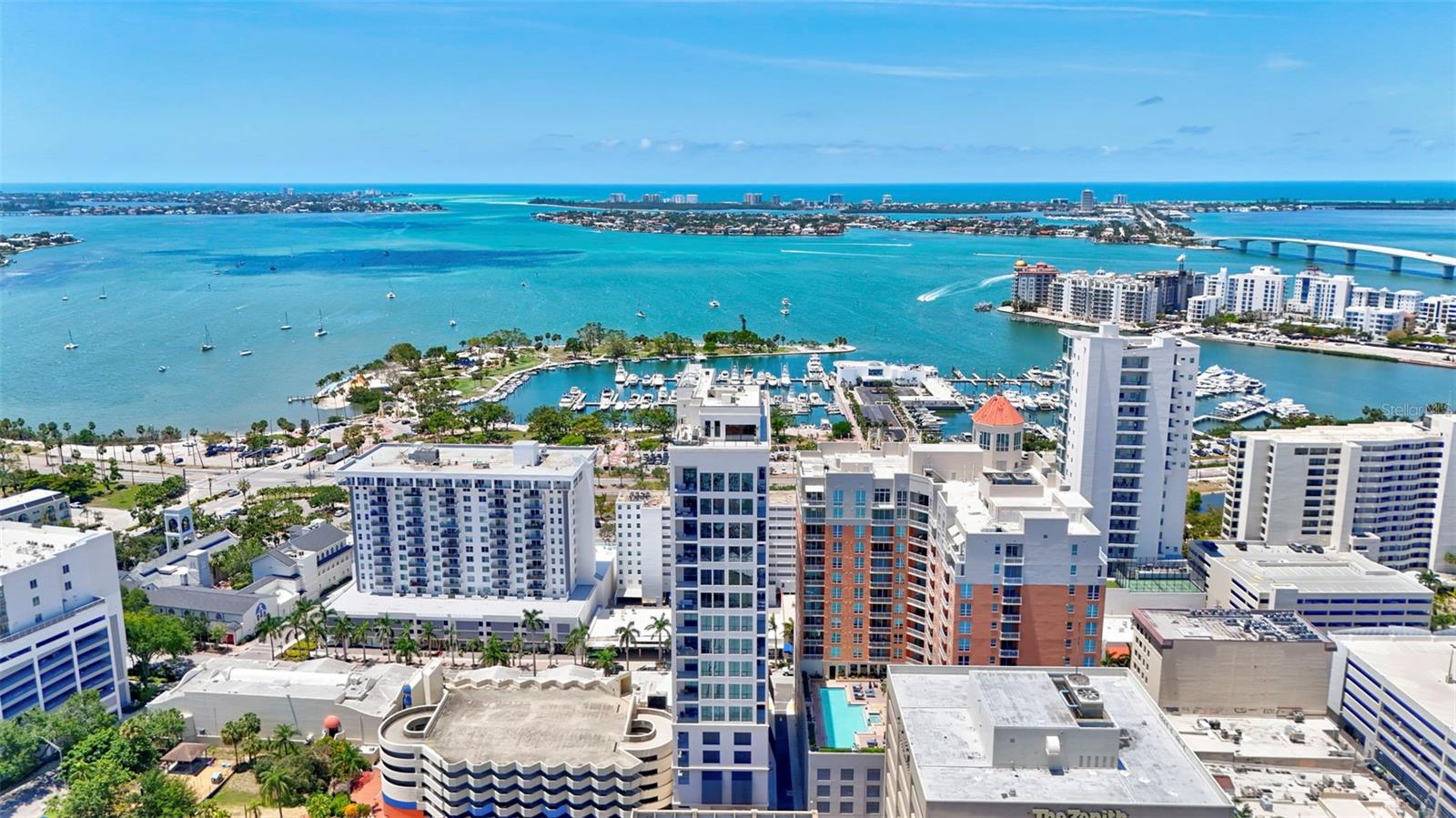 THE DEMARCAY - Residential