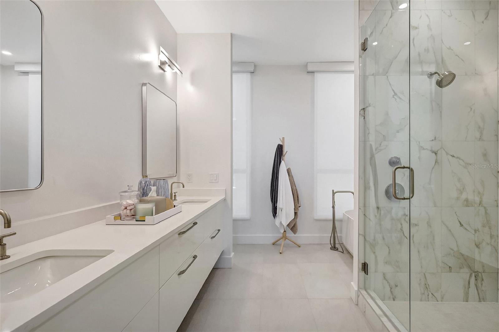 THE DEMARCAY - Residential