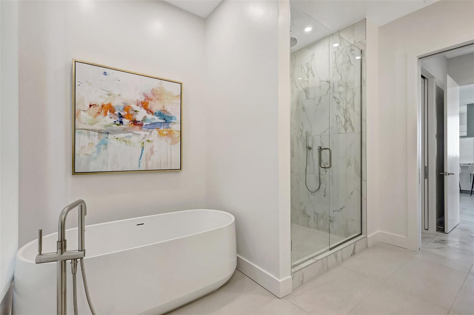 THE DEMARCAY - Residential