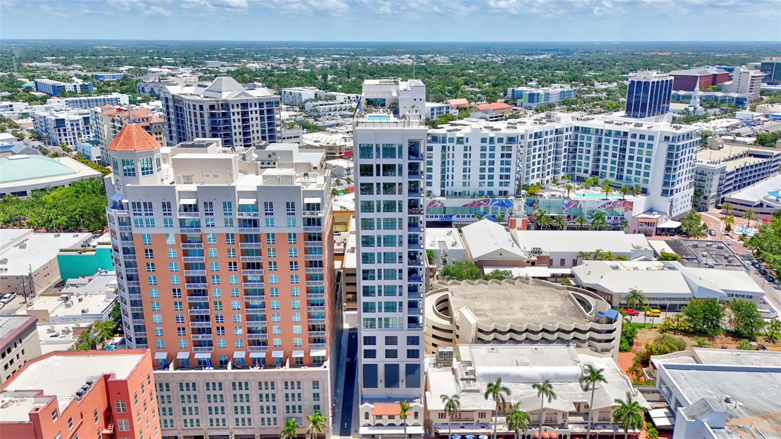 THE DEMARCAY - Residential