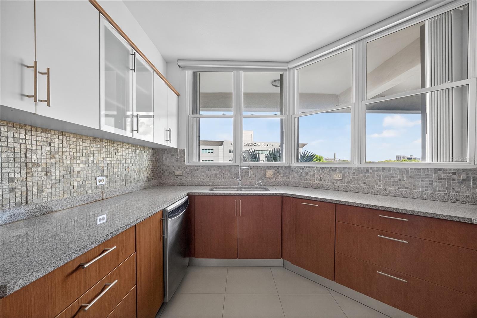 CONDOMINIO TORRES CIBELES - Residential