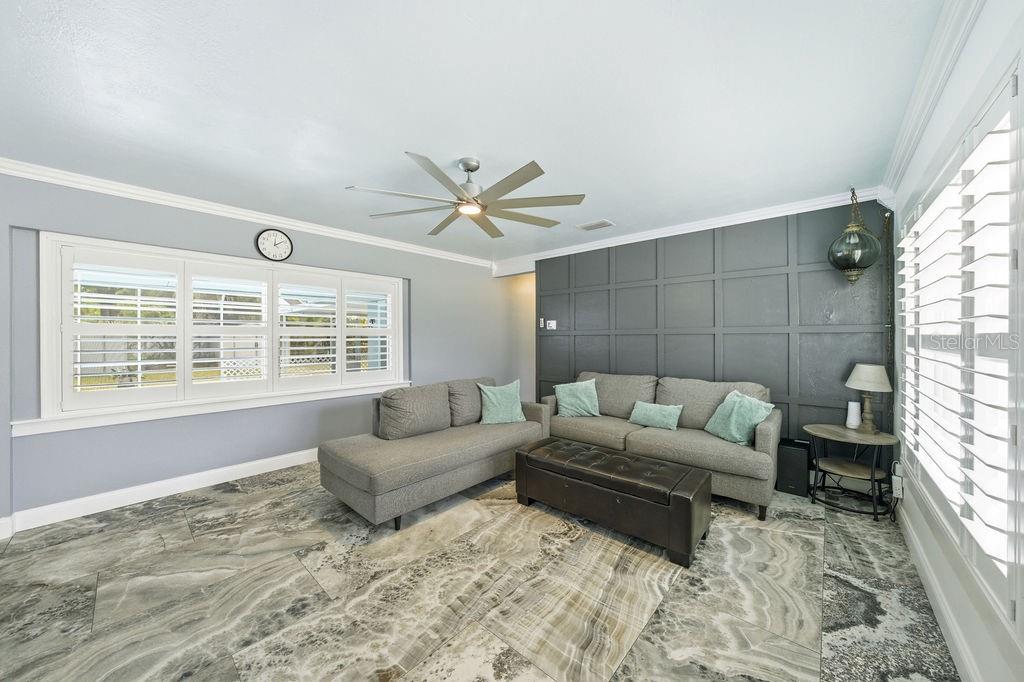 MEADOW LAWN 10TH ADD - Residential