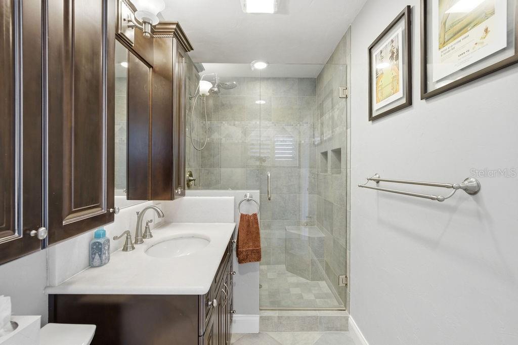 MEADOW LAWN 10TH ADD - Residential