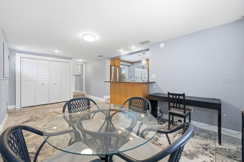MEADOW LAWN 10TH ADD - Residential