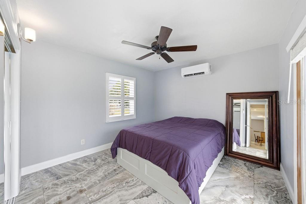 MEADOW LAWN 10TH ADD - Residential