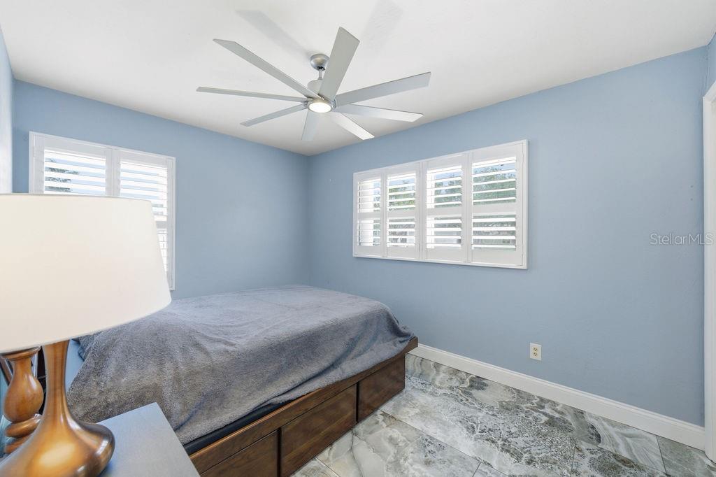 MEADOW LAWN 10TH ADD - Residential