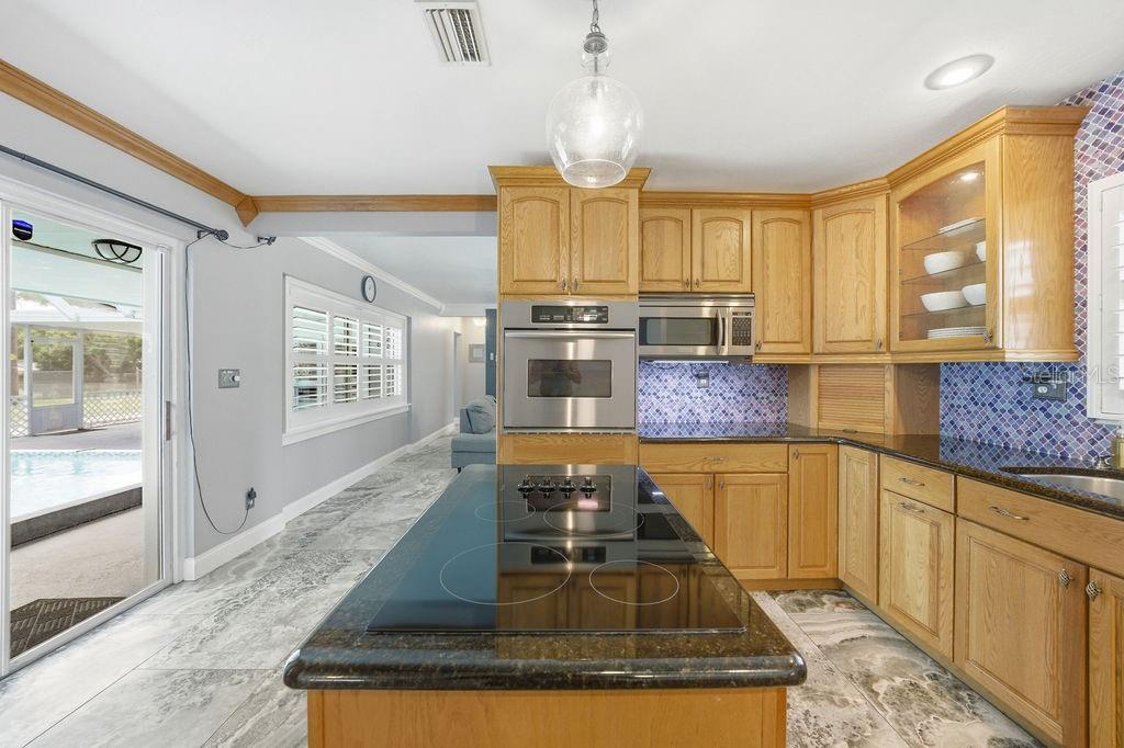 MEADOW LAWN 10TH ADD - Residential