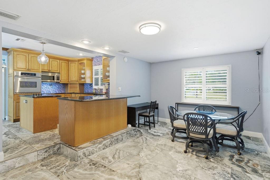 MEADOW LAWN 10TH ADD - Residential