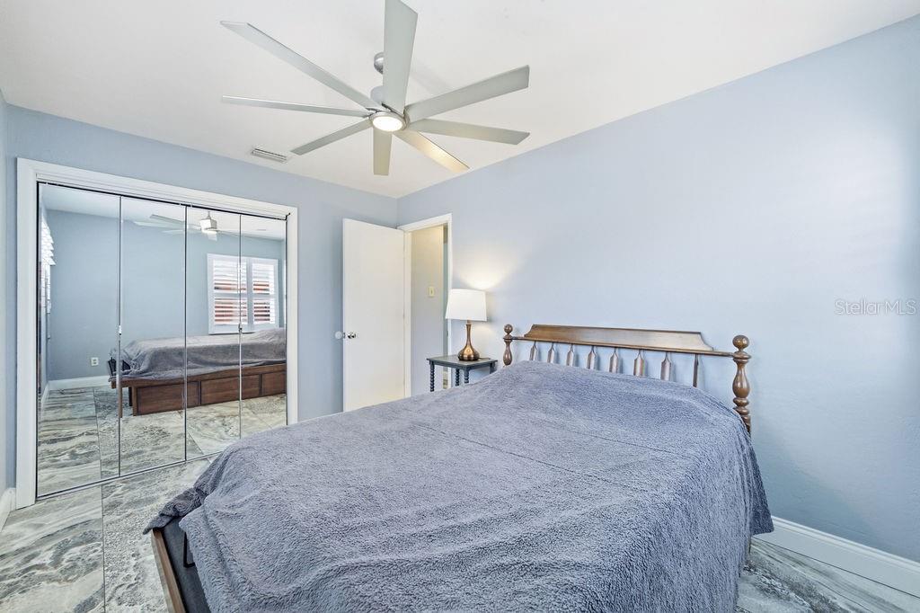 MEADOW LAWN 10TH ADD - Residential