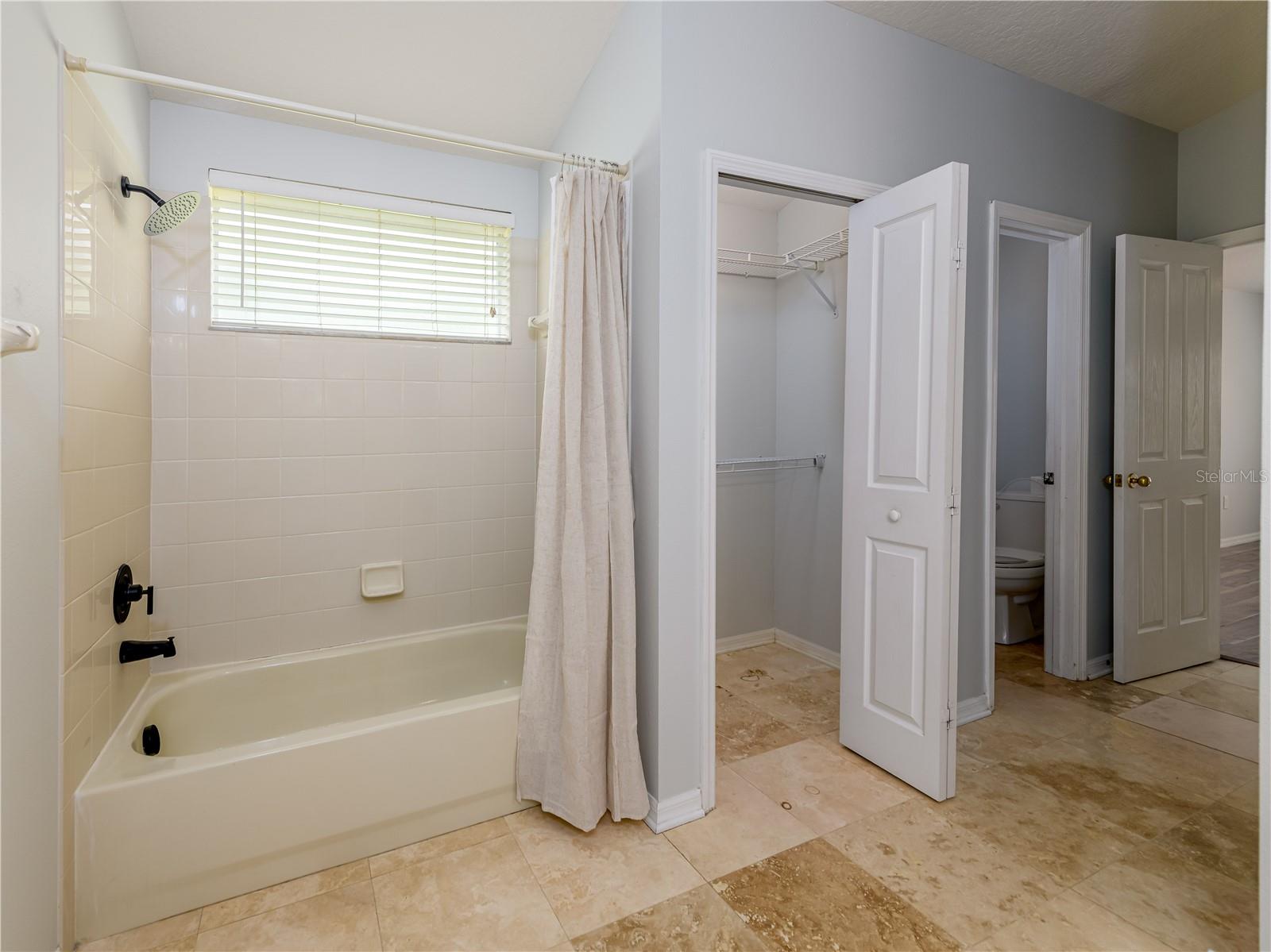 OAK GROVE - Residential