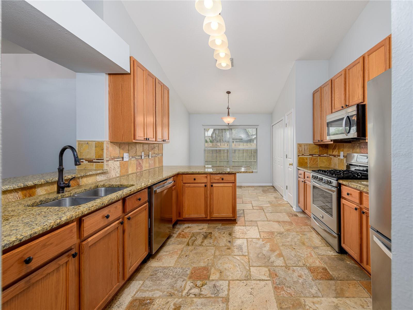 OAK GROVE - Residential