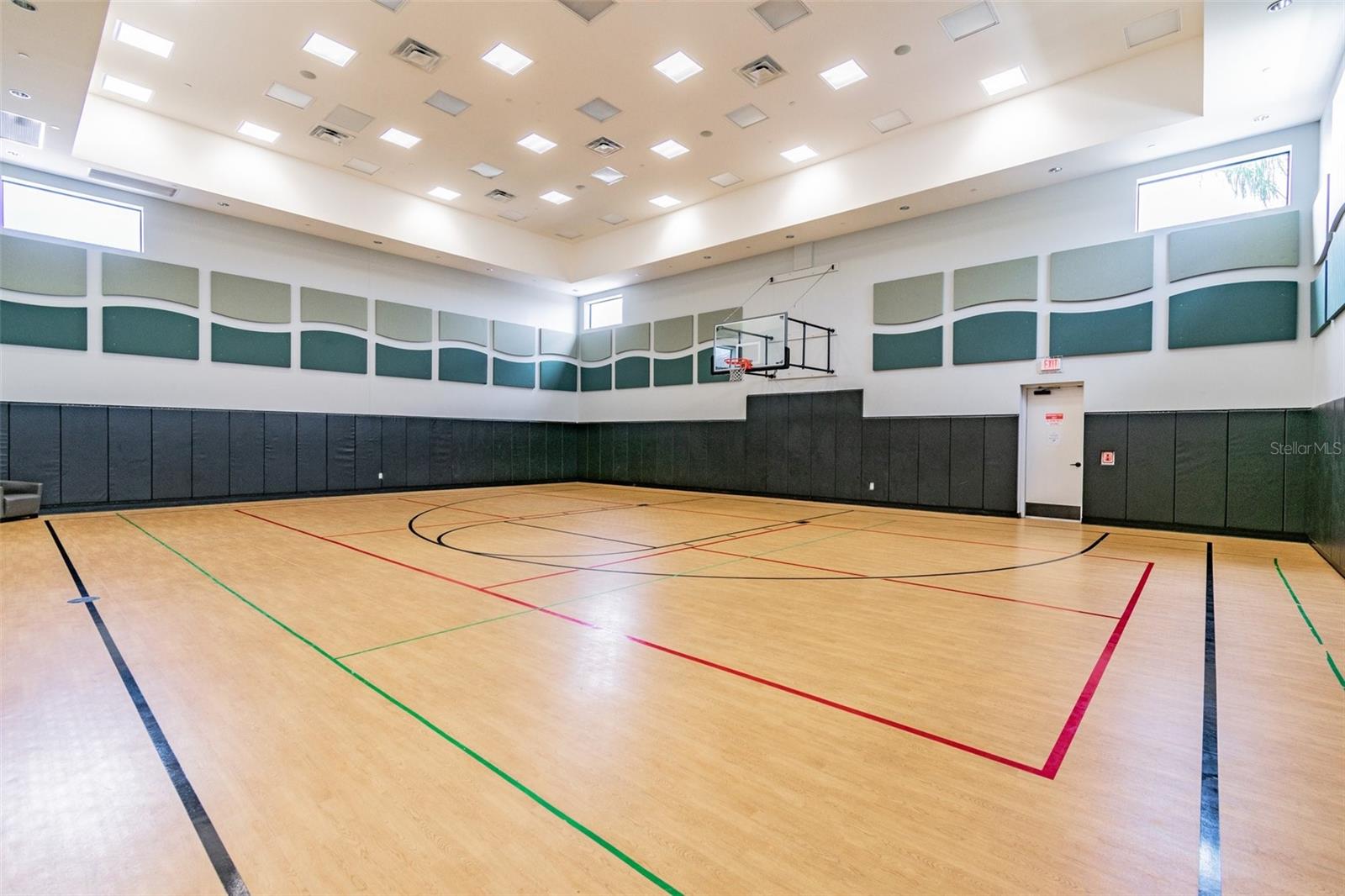 THE RIDGE AT WIREGRASS RANCH - Residential Lease