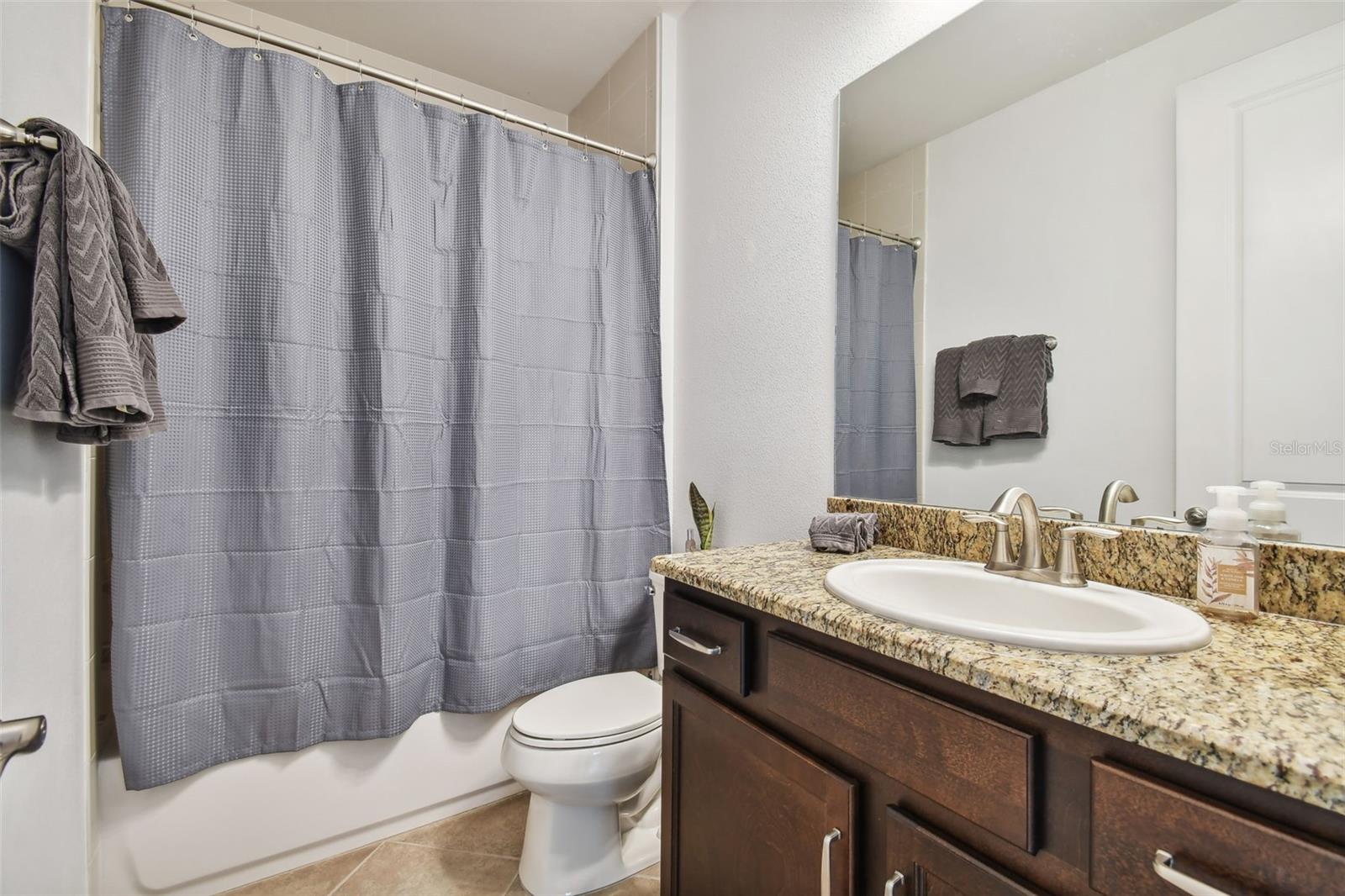 THE RIDGE AT WIREGRASS RANCH - Residential Lease