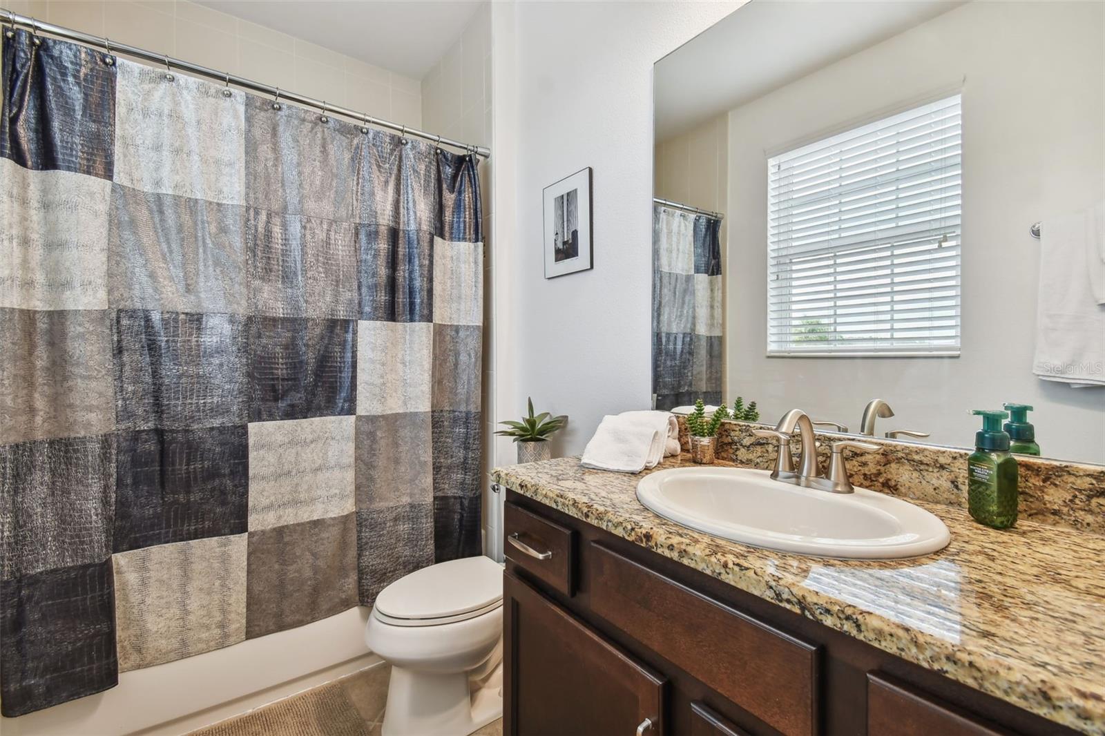 THE RIDGE AT WIREGRASS RANCH - Residential Lease