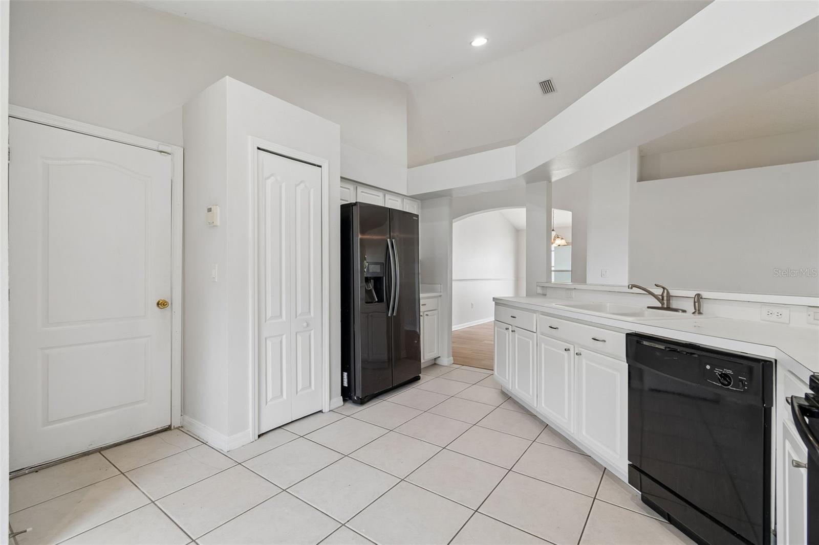 RIVER BEND PH 1A - Residential Lease