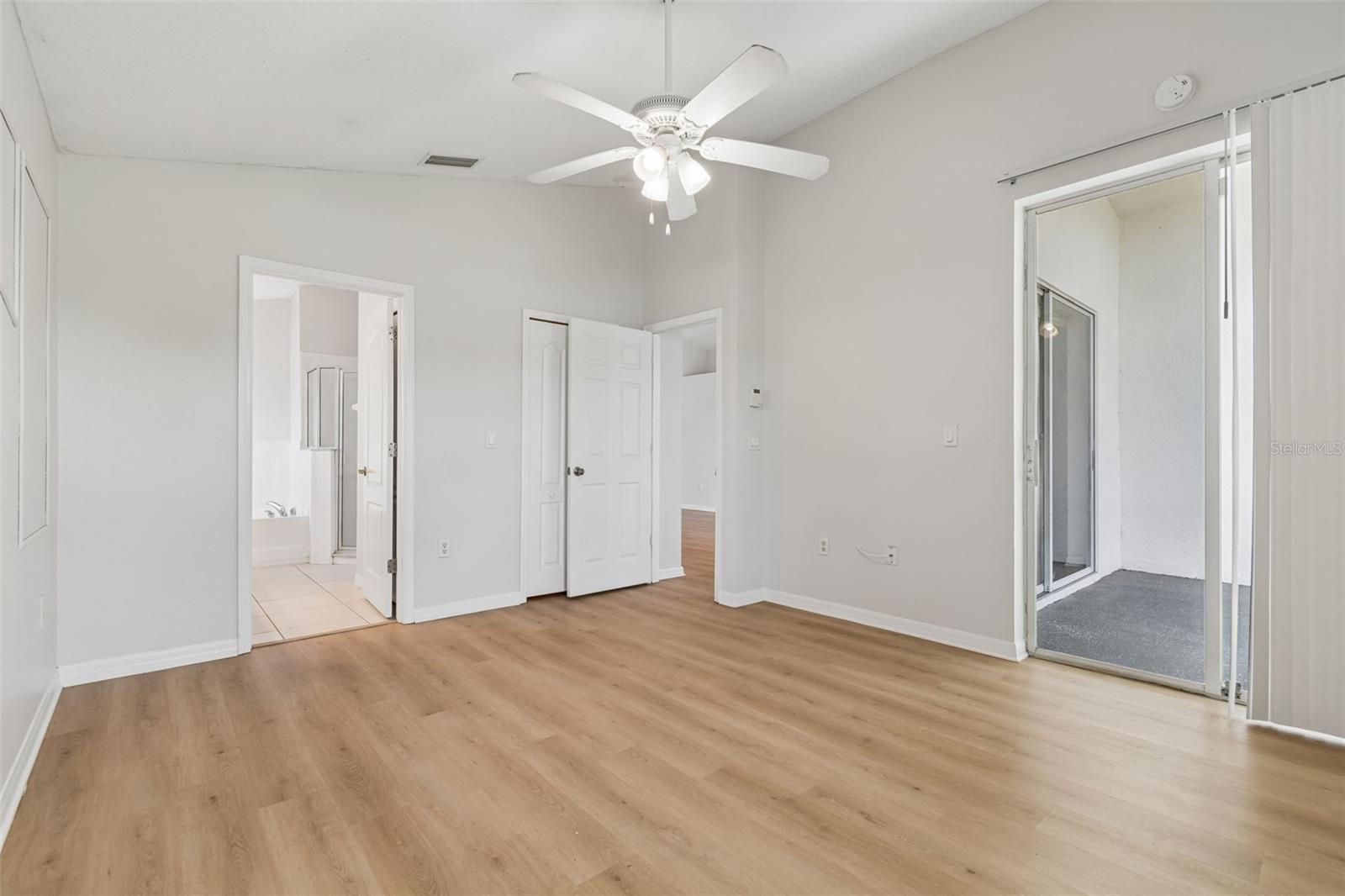 RIVER BEND PH 1A - Residential Lease