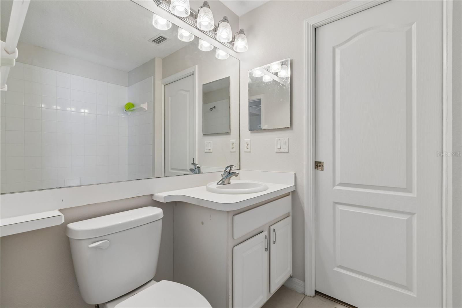 RIVER BEND PH 1A - Residential Lease