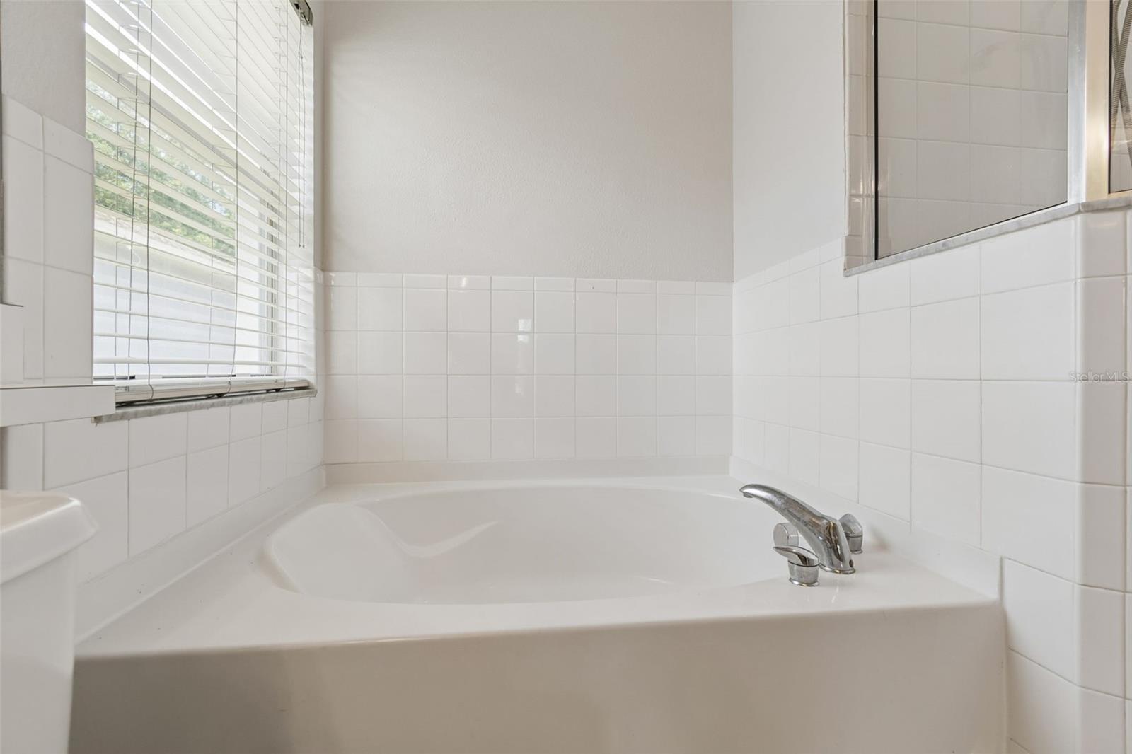 RIVER BEND PH 1A - Residential Lease