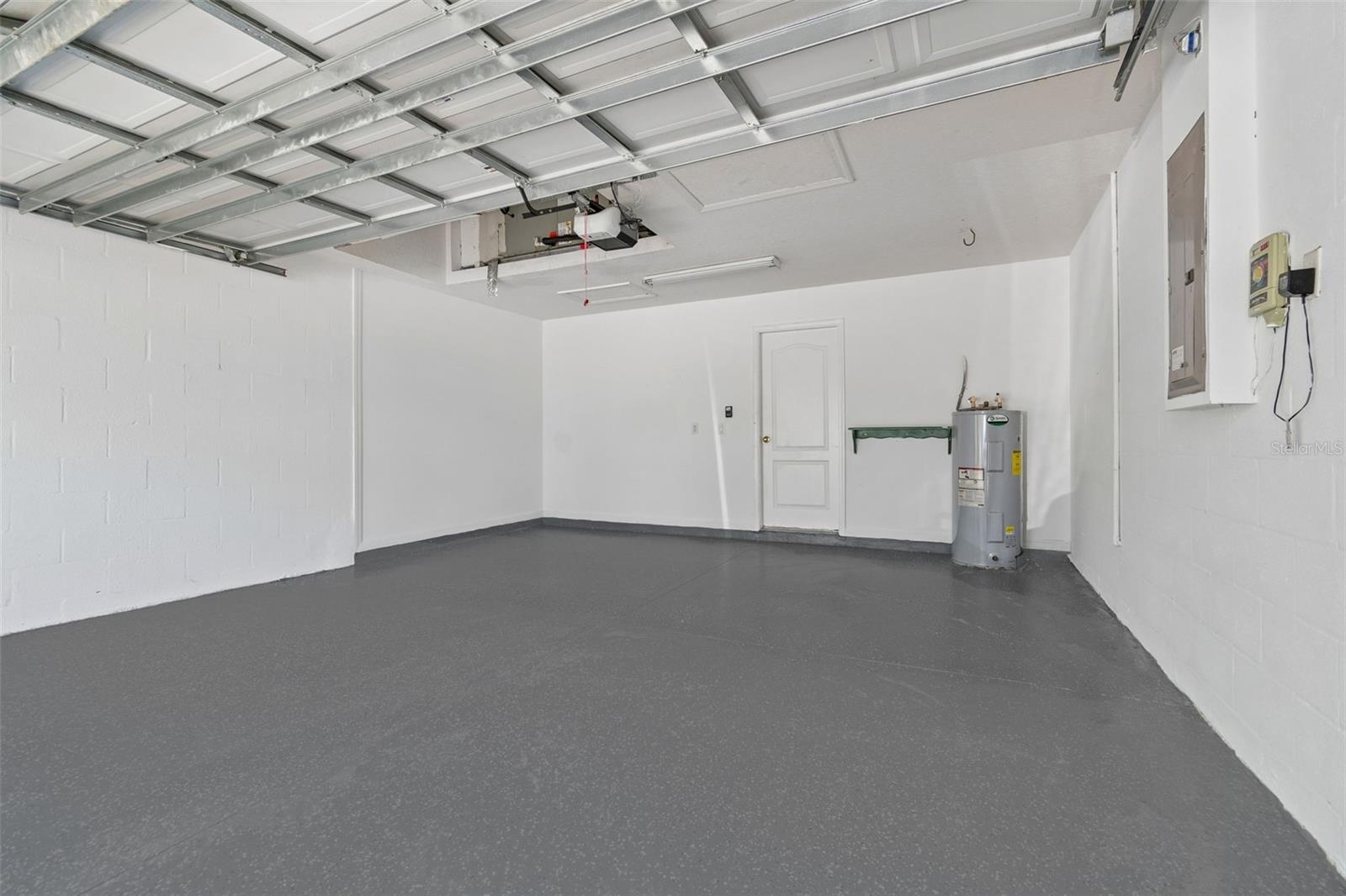 RIVER BEND PH 1A - Residential Lease
